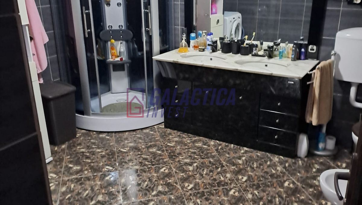 e3a1700c-8084-4446-9d14-e697e89ed66e